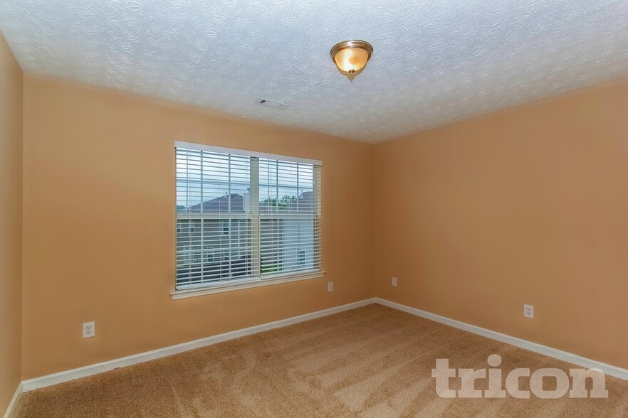 Building Photo - 1131 St Phillips Ct