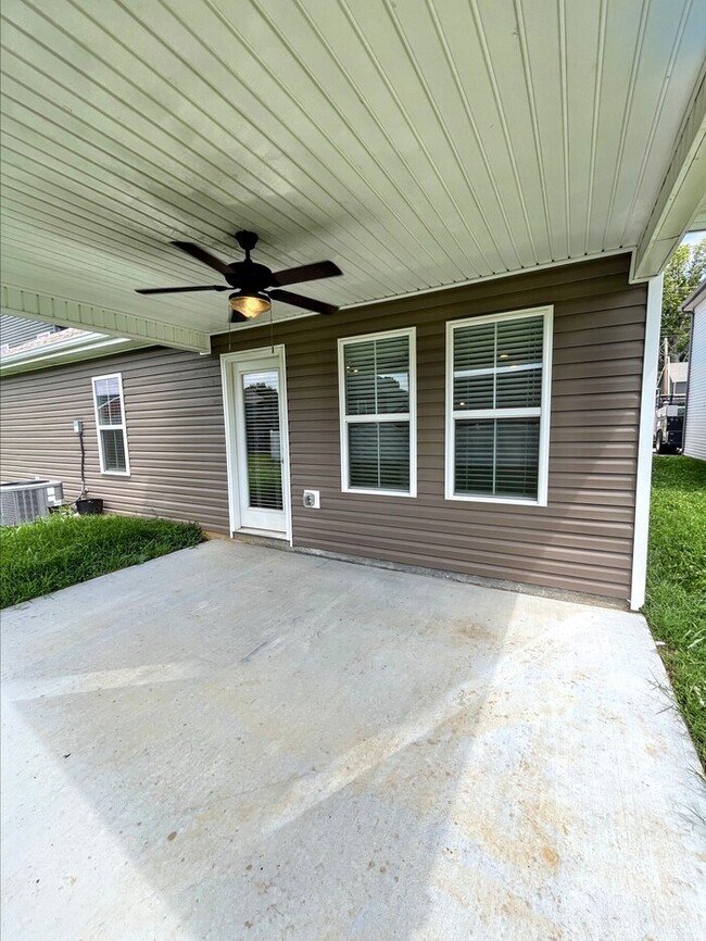 Building Photo - 220 Notgrass Rd