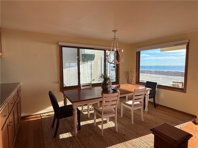 Building Photo - 72 Surfside Ave.