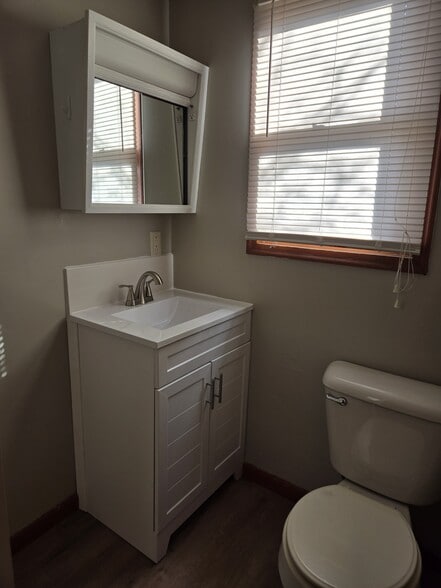 Building Photo - 1301 Grace St