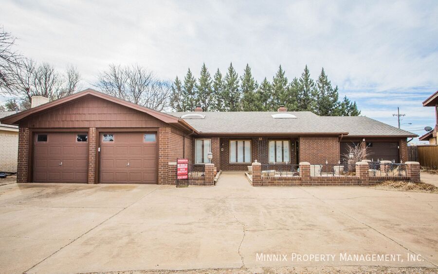 Building Photo - 3311 79th St