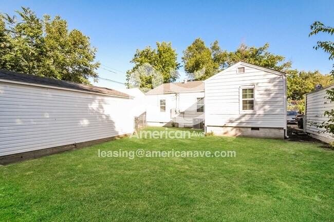 Building Photo - 206 W Kittyhawk Dr