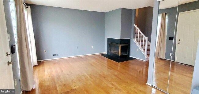 Building Photo - 95 O'Neill Ct