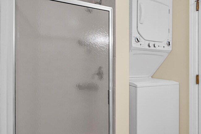 Building Photo - 2407 N Kennicott Dr