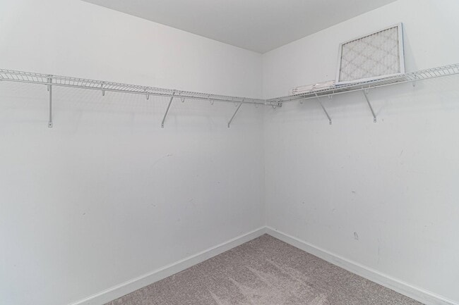 Building Photo - SPACIOUS Newer Construction Home in Pikevi...