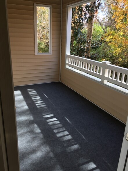 Covered Porch - 2810 Bedford Green Dr