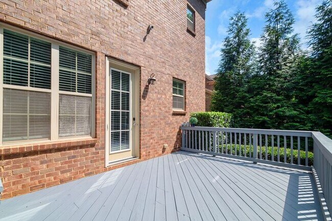 Building Photo - Stunning All-Brick Home in BridgeMill Community!