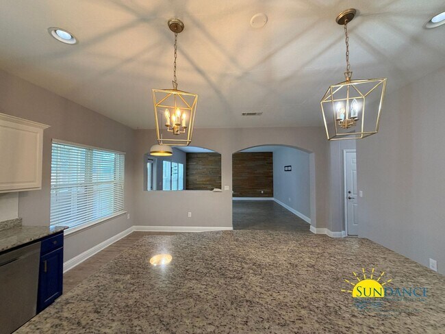 Building Photo - 8565 Holley Hills Cir