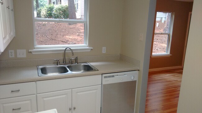 New Kitchen CounterTops - 600 Audubon Lake Dr