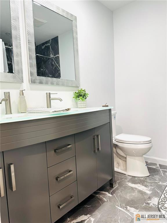 Building Photo - 16 Gerard Pl