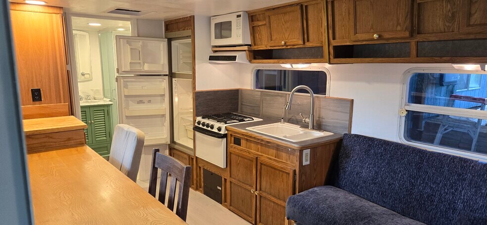 Building Photo - 865 Granite Ridge Dr