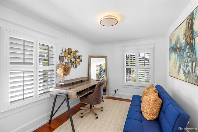 Building Photo - 691 Wallace St