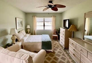 Building Photo - 430 High Point Dr