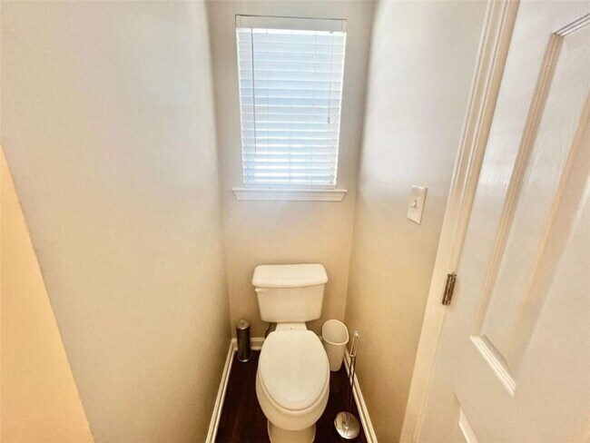Building Photo - 4713 Autumn Rose Trail