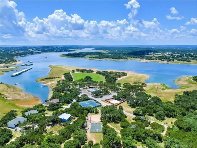 Building Photo - 3 BR/2 BA - 1554 SF Home in LAGO VISTA!!!