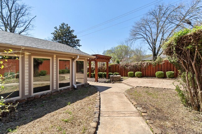 Building Photo - 3222 S.54th Street-