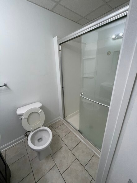 Building Photo - 4670 James St