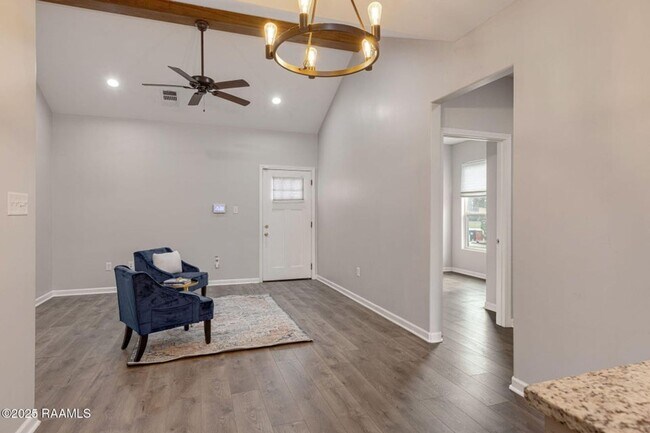 Building Photo - 109 Tyreek Dr