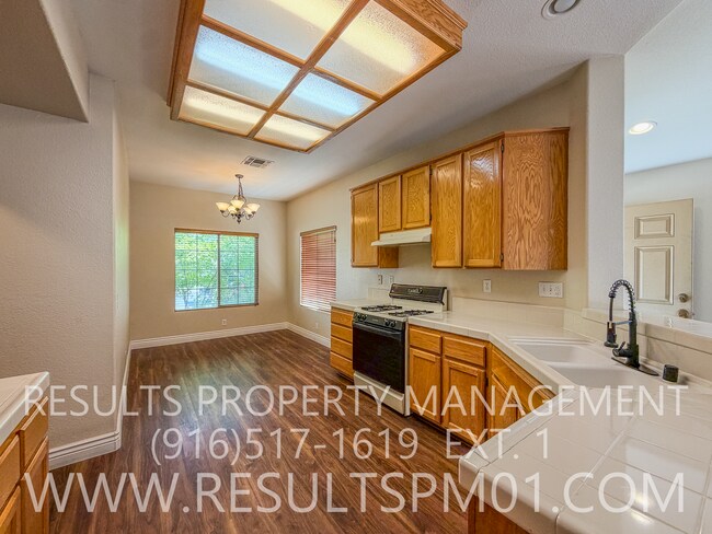 Building Photo - 208 Stavros Ct