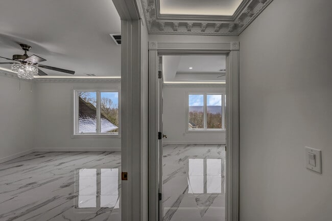 Building Photo - 707 Kennedy Ct
