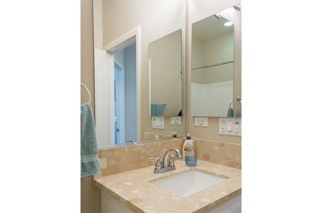 Building Photo - 44023 Rivo Court
