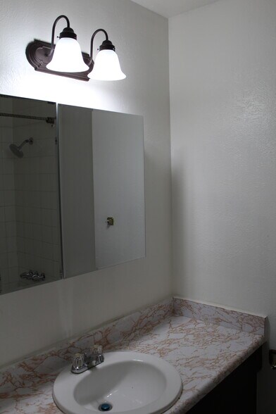 Building Photo - 6684 Zang Ct