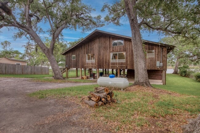 Building Photo - 6348 County Rd 659