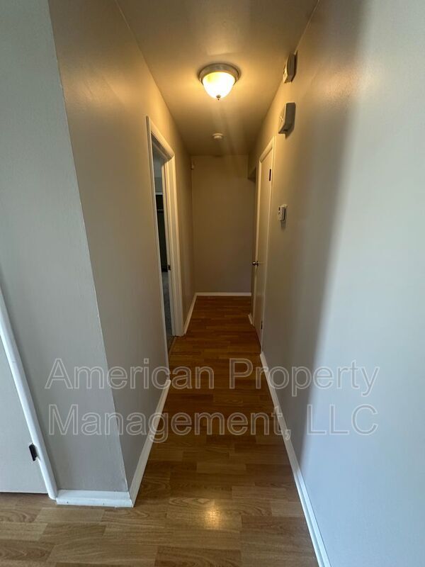 Building Photo - 4512 S Kingston Ave