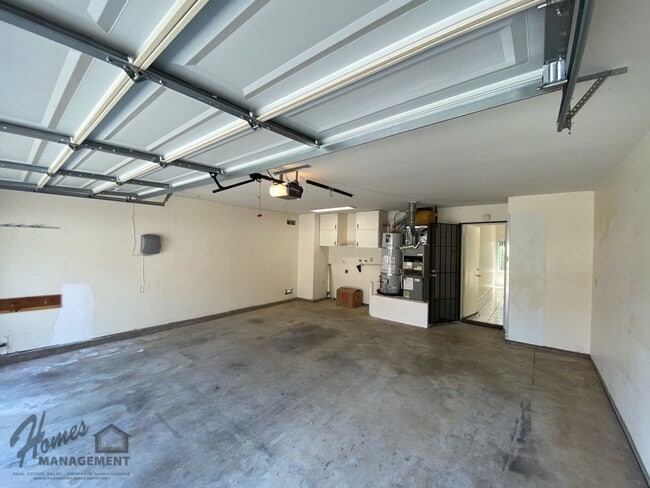 Building Photo - 2 Bed, 2 Bath Rental Home in Silverado Gat...