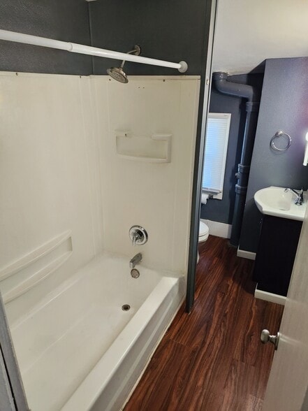 Building Photo - 1622 Ferry St