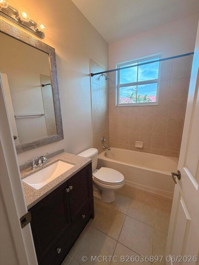 Building Photo - 169 Monterey Bay Dr