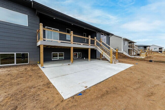 Building Photo - Single family home in Goddard Kansas. This...