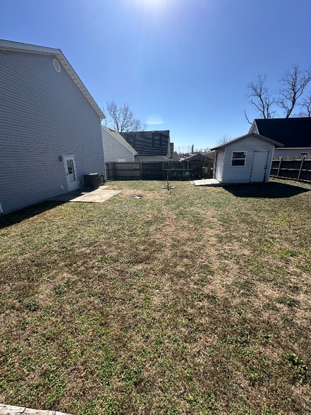 Building Photo - 544 Centennial St