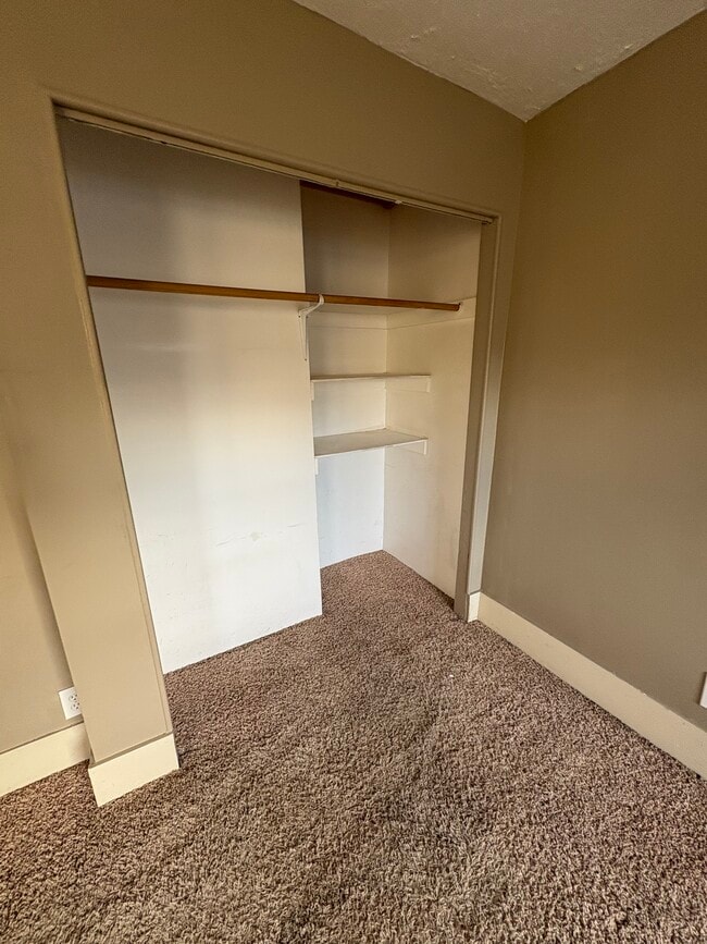 Building Photo - 918 Sherman St