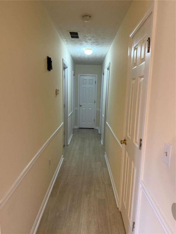 Building Photo - 80 Rolling Ridge Dr