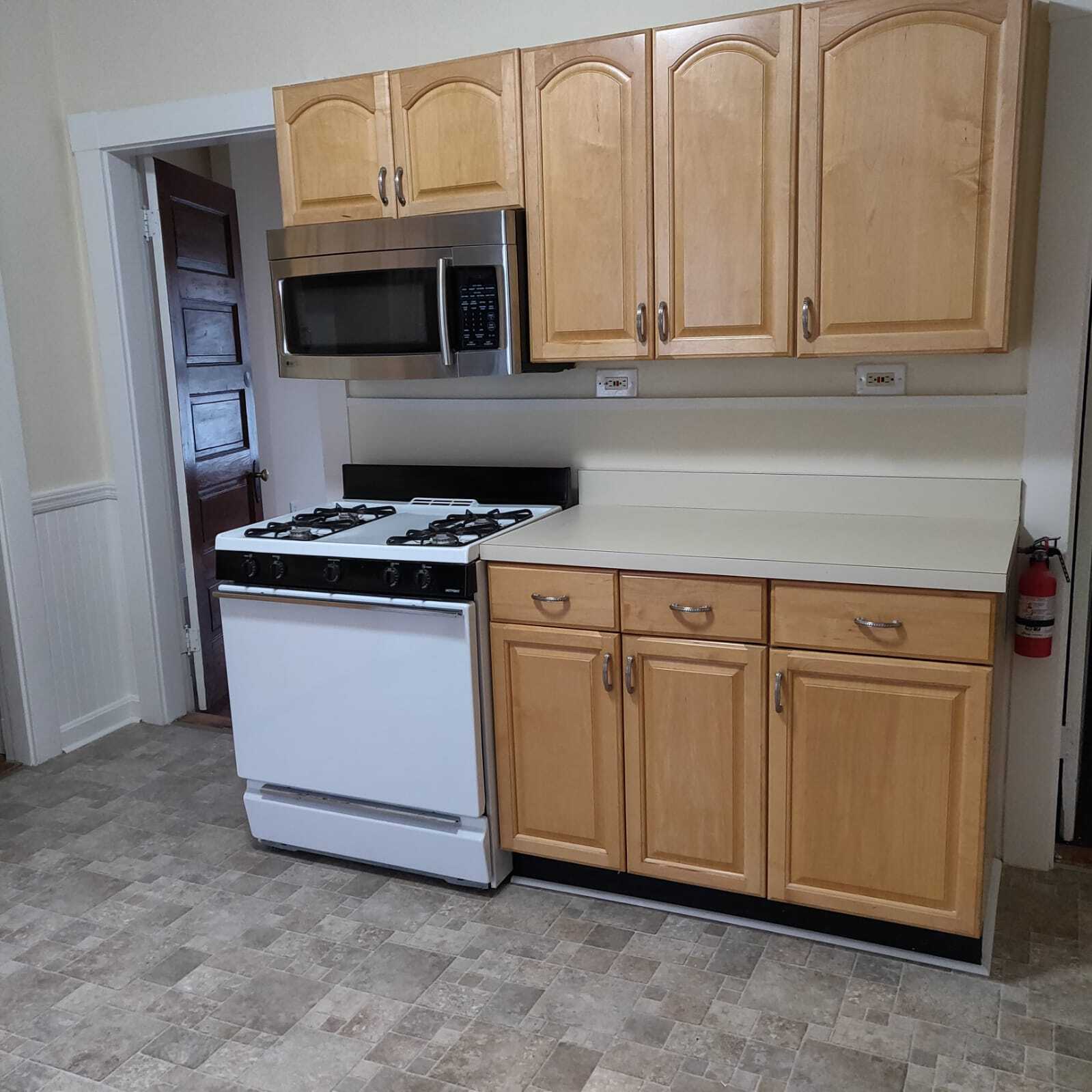 Building Photo - 149 Cedar St