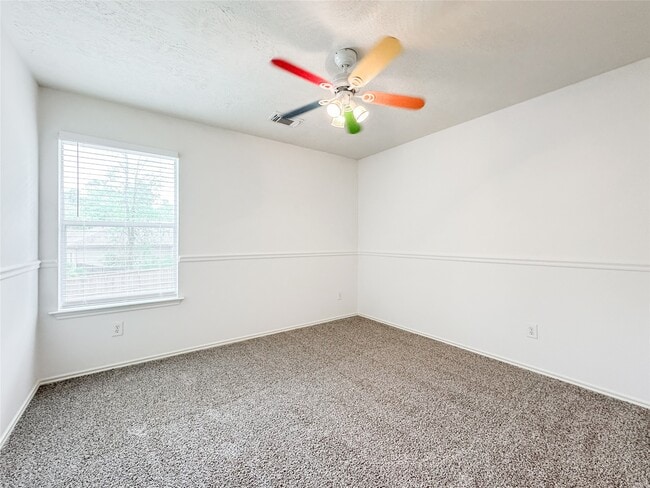 Building Photo - 11 Orion Star Ct