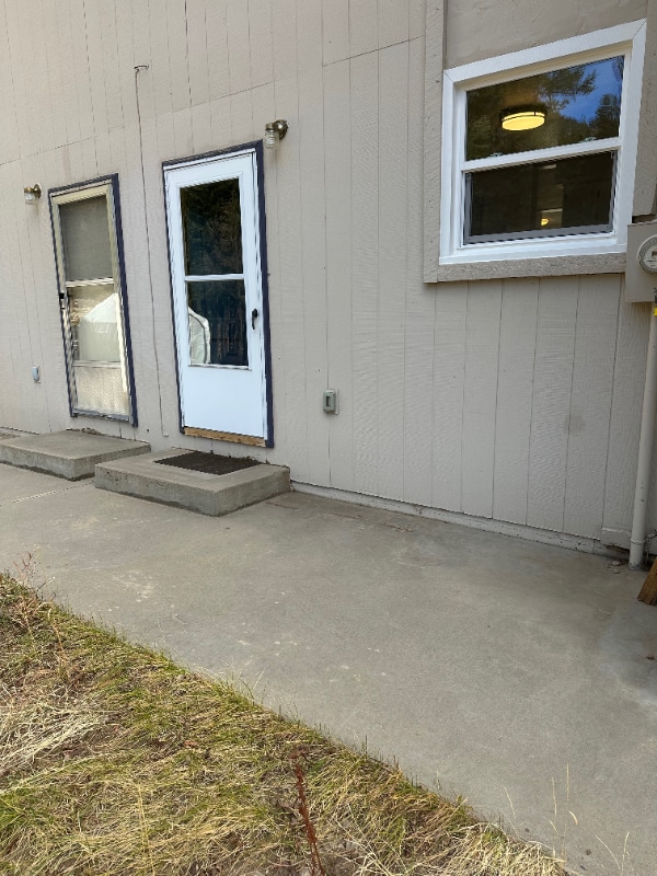 Building Photo - 103 Empire West Road