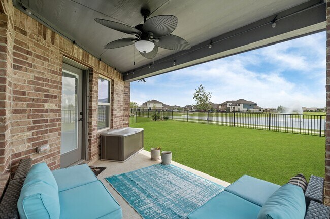 Building Photo - 10433 Russell Pines Dr