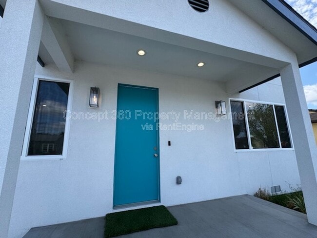 Building Photo - 6168 Briercrest Ave