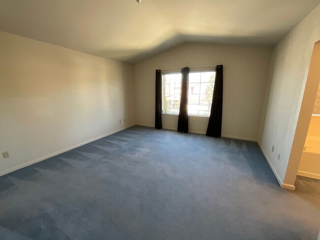 Building Photo - 34883 Herringbone Way, Union City, CA 94587