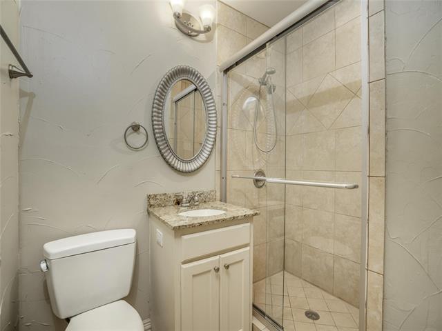 Building Photo - 917 Warren Way