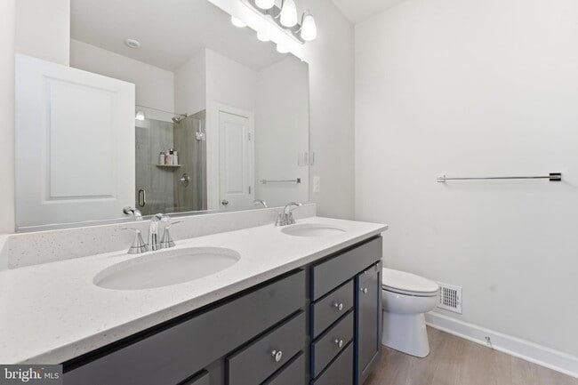 Building Photo - 2818 Dart Dr