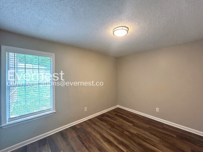Building Photo - 5780 Saranac Ave