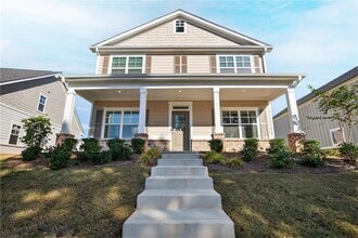 Building Photo - 5107 Hollybrook Rd SE