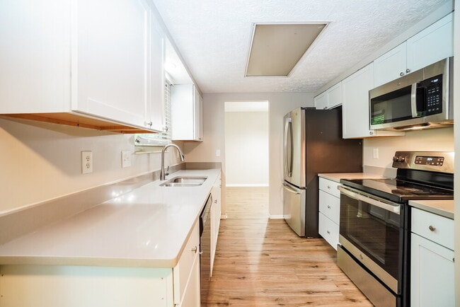 Building Photo - 442 Rambling Brook Dr