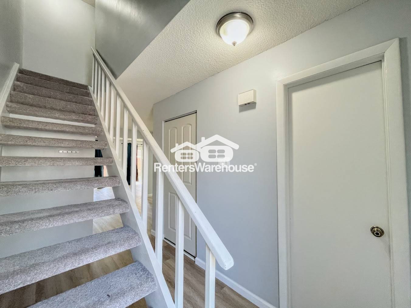 Building Photo - 5031 Clairmont Ct