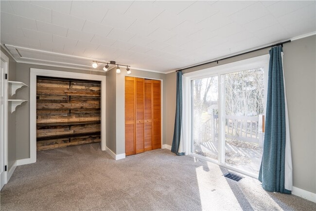 Building Photo - 3367 NY-488