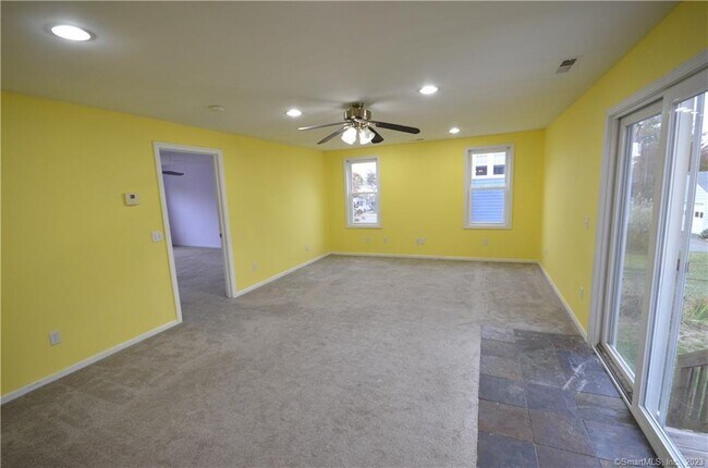 Building Photo - 147 Freeman Ave