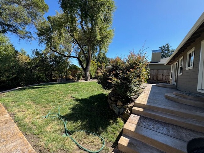 Building Photo - Charming single level home in Walnut Creek...